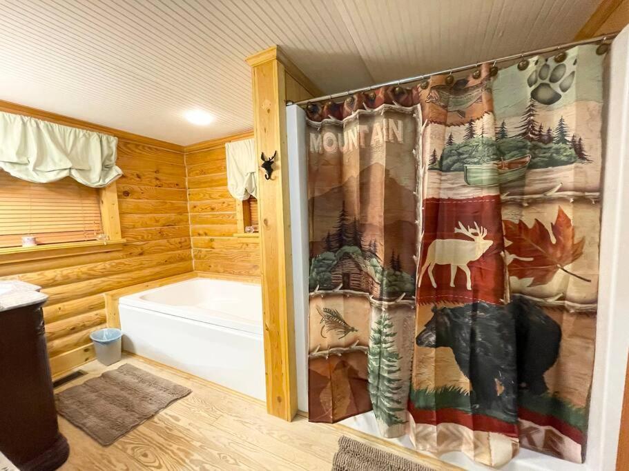One Of A Kind Rustic Log Cabin Near Bryce Resort - Large Game Room - Fire Pit - Large Deck - Bbq Basye 外观 照片