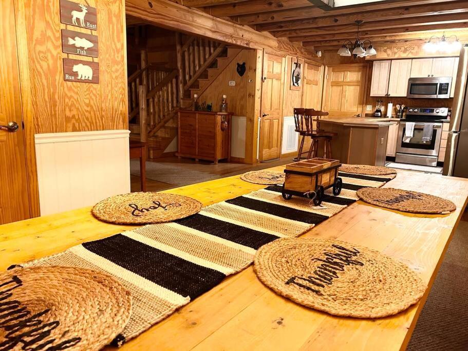 One Of A Kind Rustic Log Cabin Near Bryce Resort - Large Game Room - Fire Pit - Large Deck - Bbq Basye 外观 照片