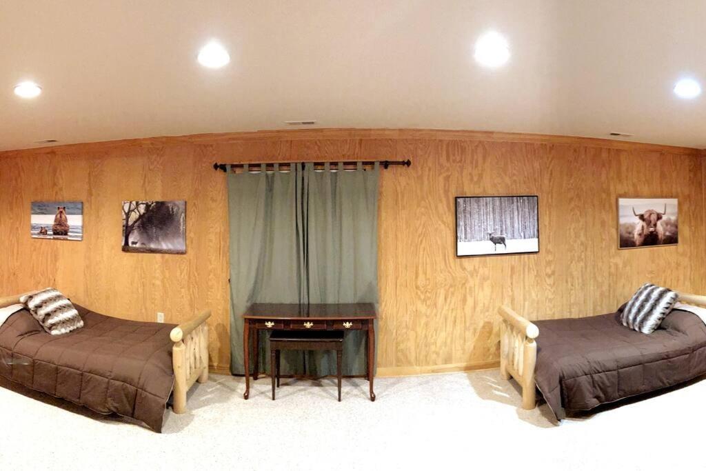 One Of A Kind Rustic Log Cabin Near Bryce Resort - Large Game Room - Fire Pit - Large Deck - Bbq Basye 外观 照片