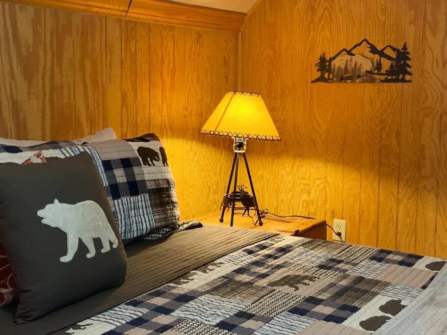 One Of A Kind Rustic Log Cabin Near Bryce Resort - Large Game Room - Fire Pit - Large Deck - Bbq Basye 外观 照片