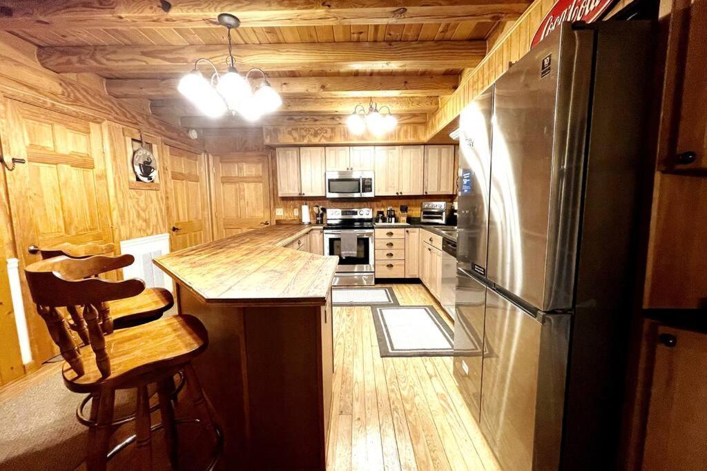 One Of A Kind Rustic Log Cabin Near Bryce Resort - Large Game Room - Fire Pit - Large Deck - Bbq Basye 外观 照片